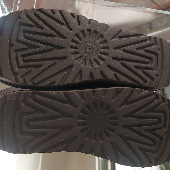 UGG boots - Picture 7 of 9